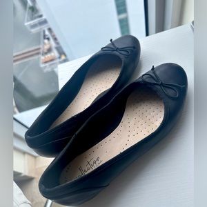 Clarks leather Ballet Flats - Size US 7 1/2 - black